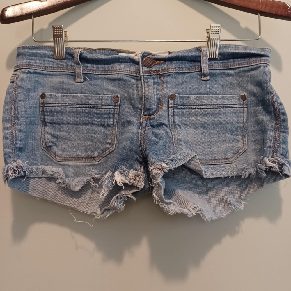 Abercrombie & Fitch Womens Shorts Size 2/26 Distress Hem Blue Jean Denim